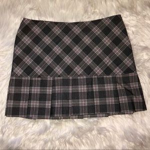 👗SALE 5/$20 👛Plaid pleated skirt